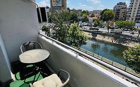 Chic Stay - Calea Victoriei - Bright&Cozy